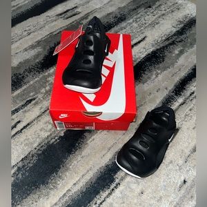 NWT and box Nike Sunray Protect 3 size 10c